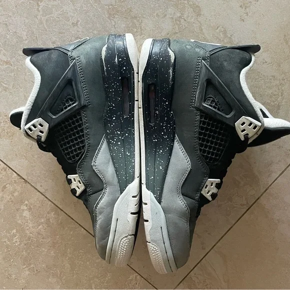 Jordan 4 Retro Fear Kids Sneakers - Picture 7 of 9